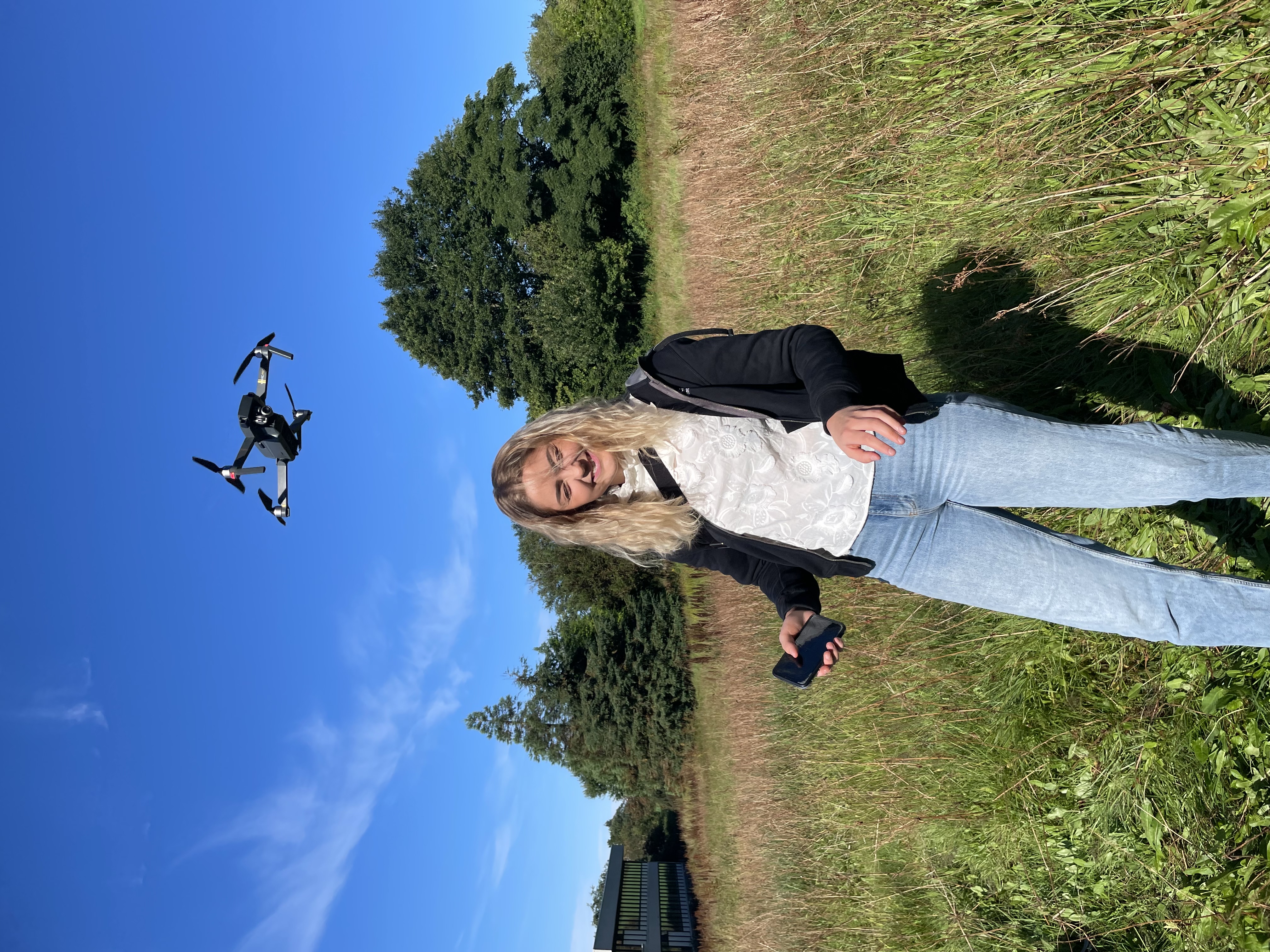 Studentassistent med drone