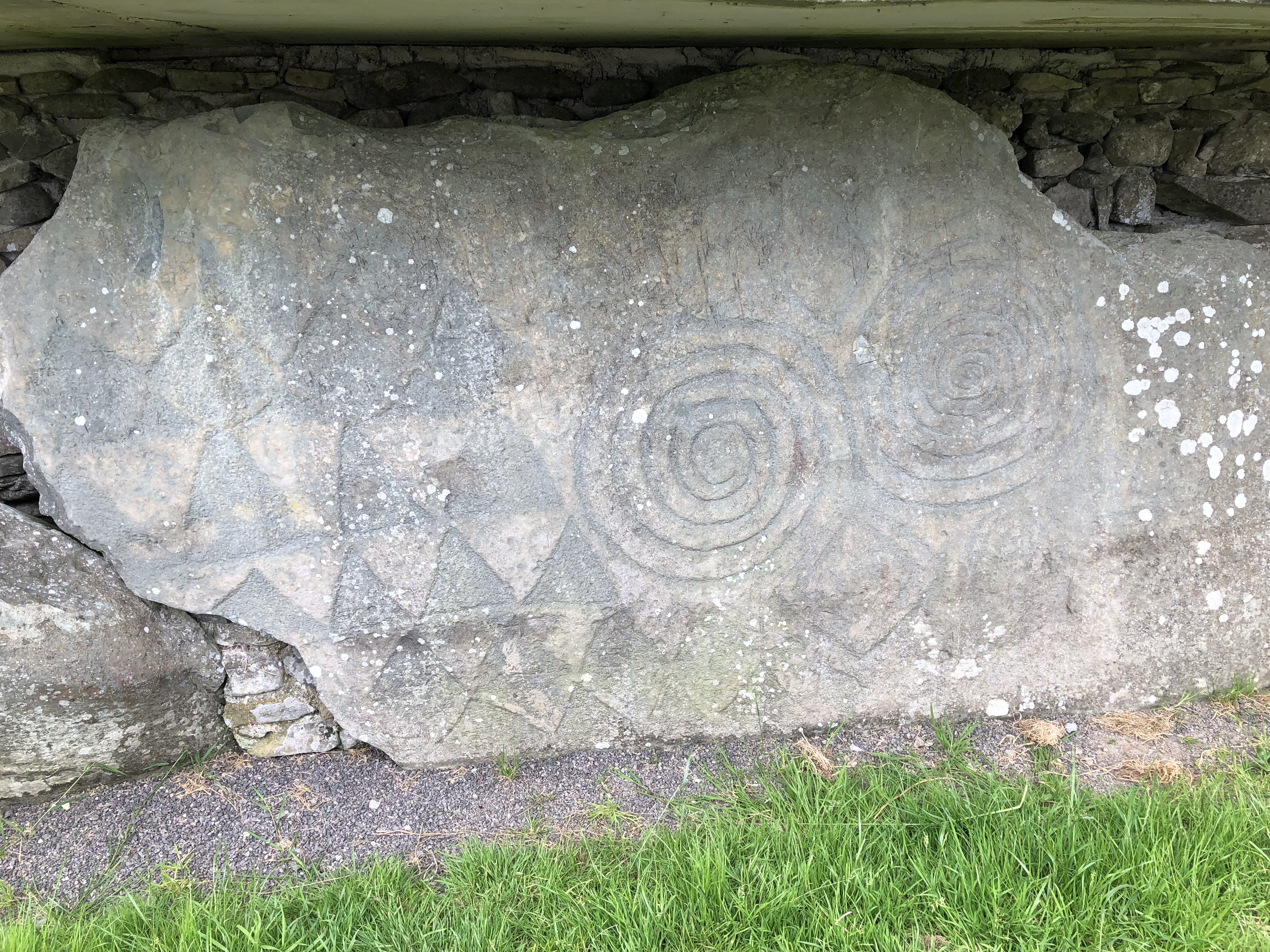 Newgrange, spiralmotiver