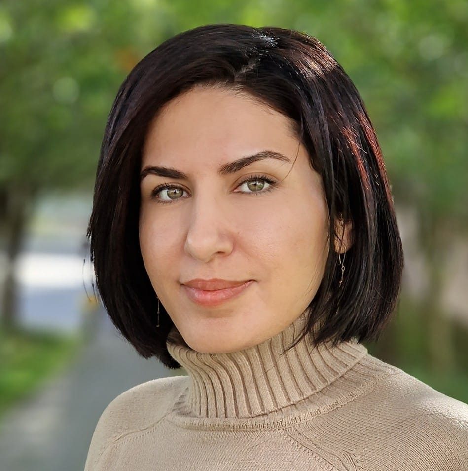 Nelly Narges Karimi