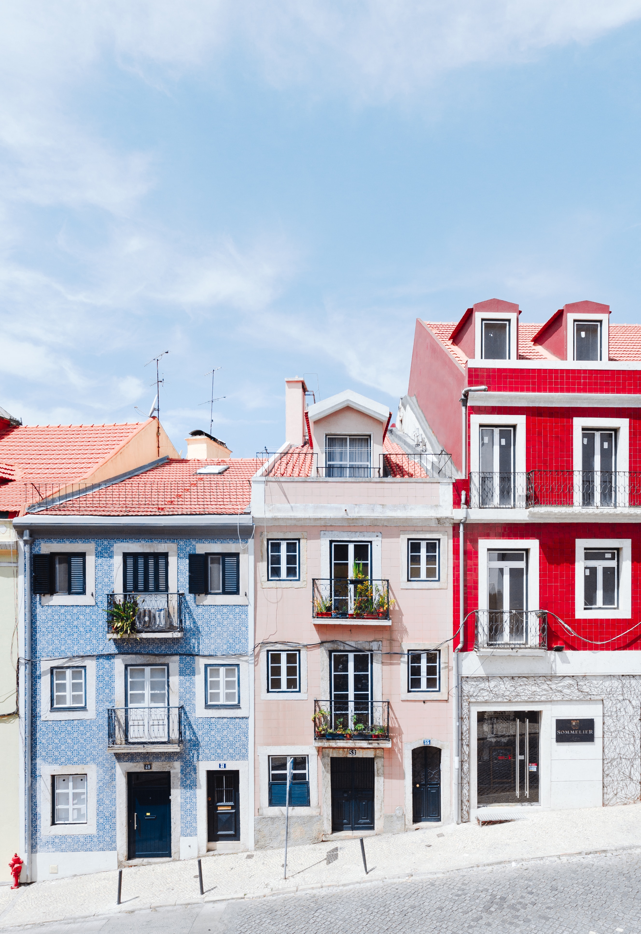 Fargerike rekkehus i Lisboa