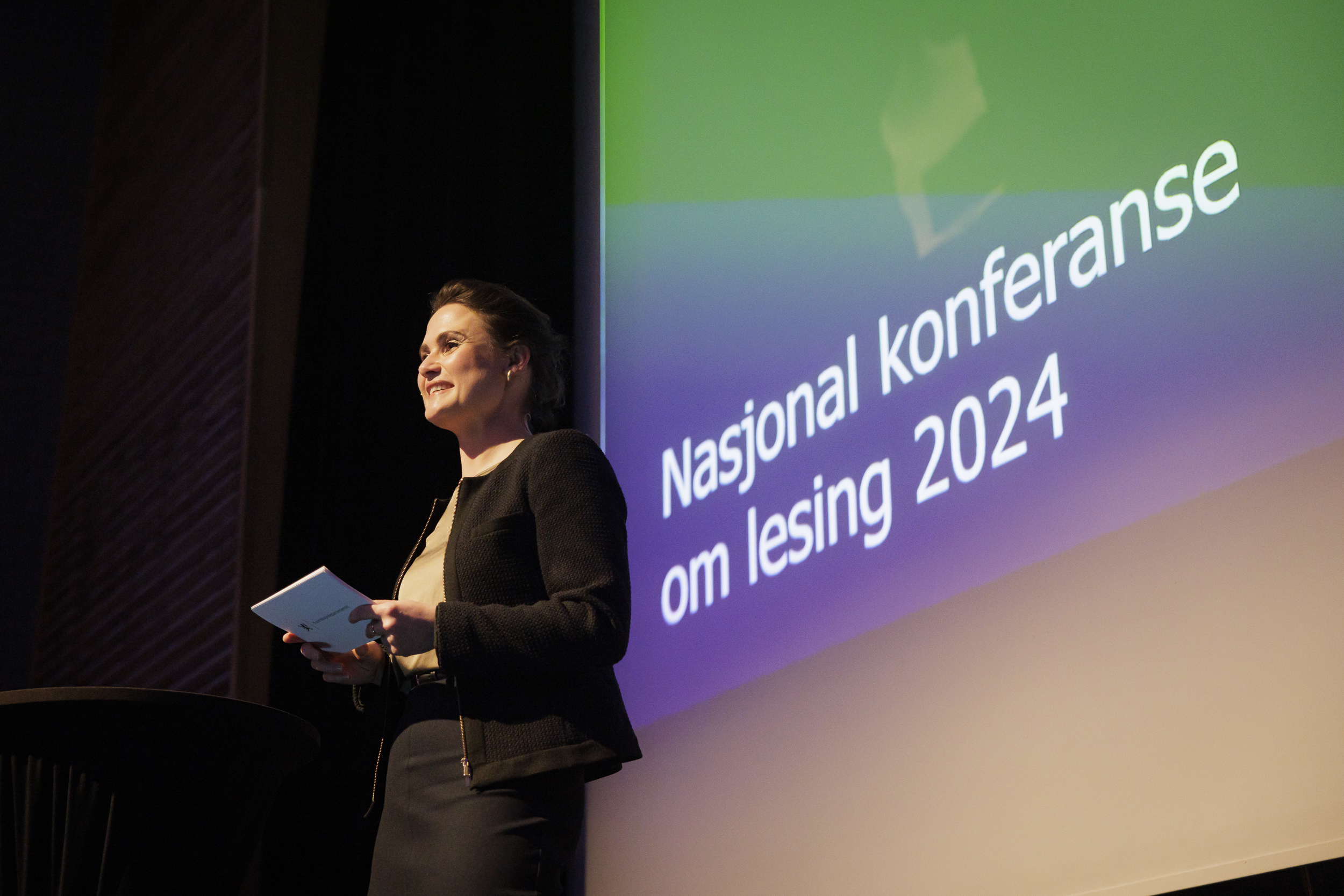 Kari Nessa Nordtun under åpningen av Nasjonal konferaanse om lesing 2024