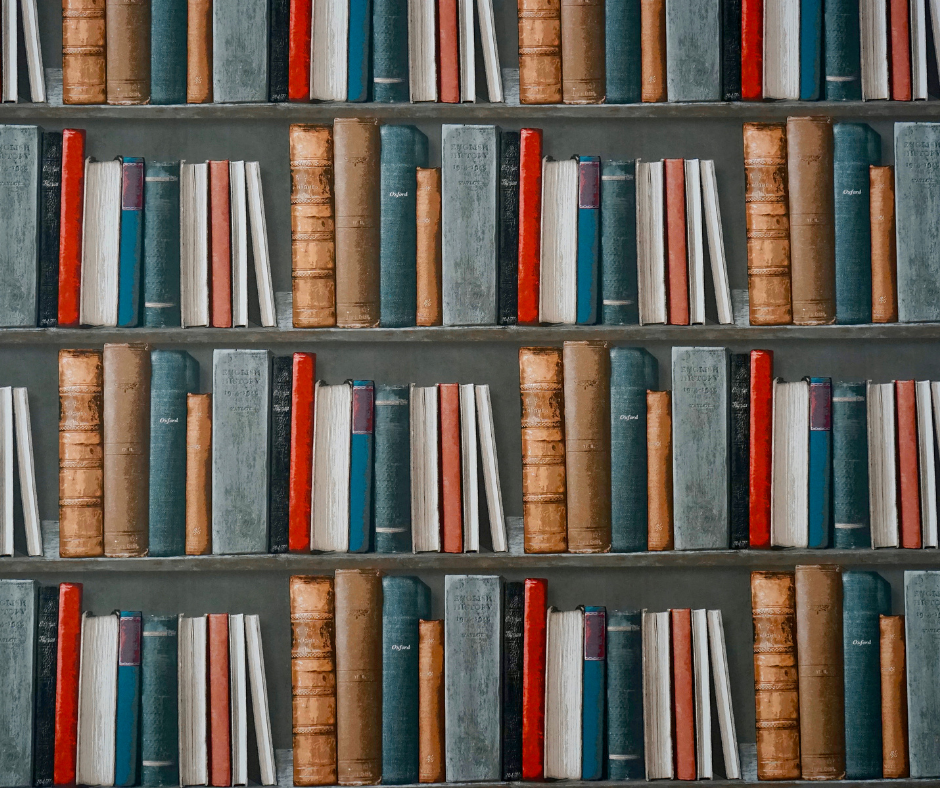bilde av bøker i en bokhylle
