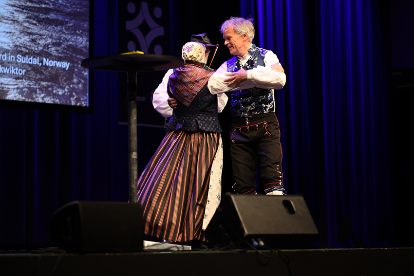 Dag Jostein Nordaker danser.