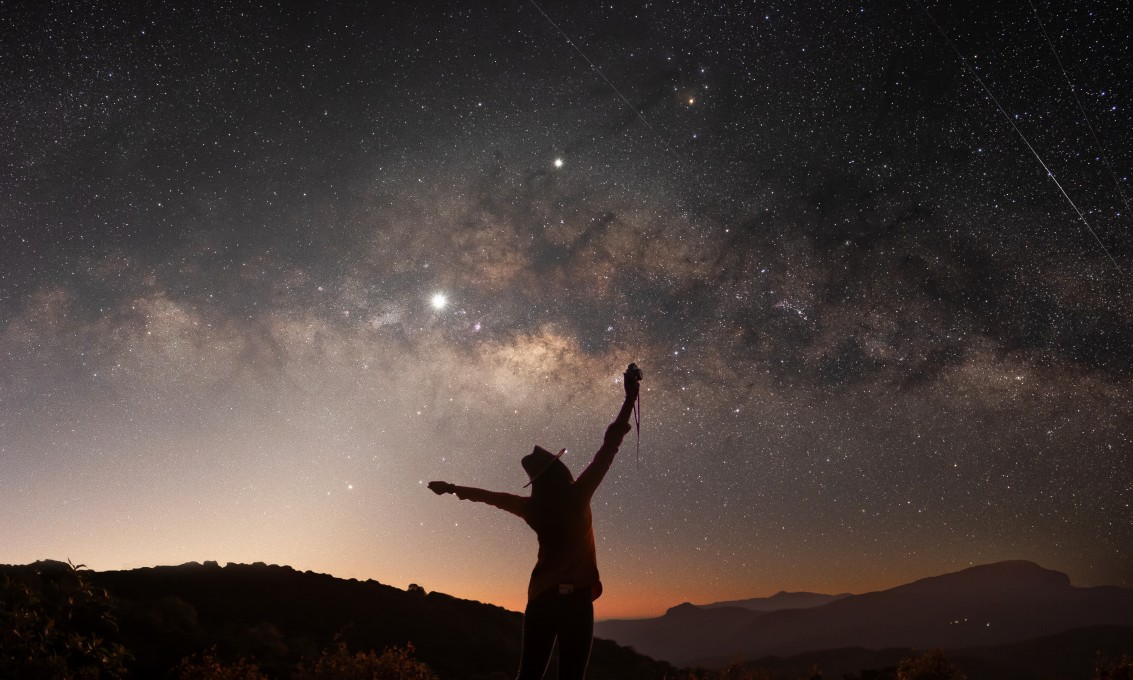 Himmel med stjerner, illustrasjonsfoto religion årsstudium