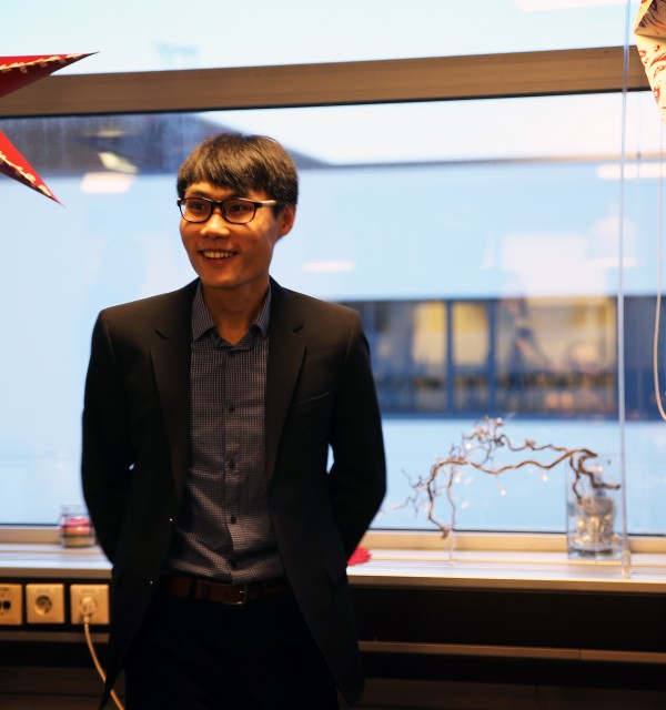 Aojie Hong disputerer. Foto: Kjersti Riiber