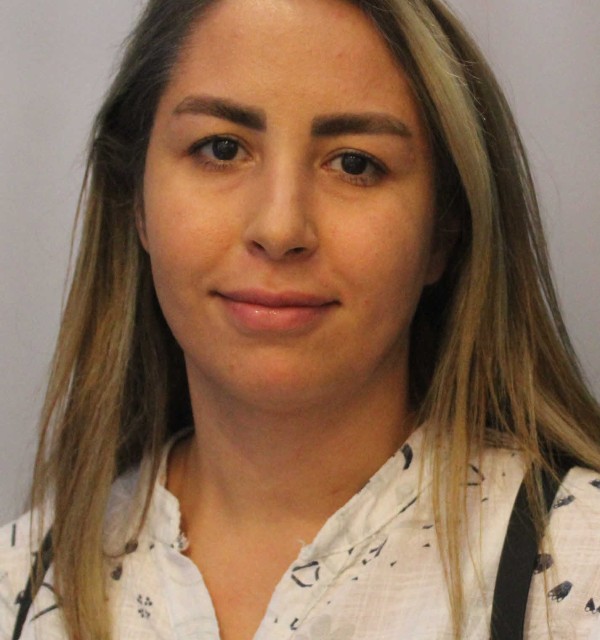 Employee profile for Parisa Roshaninejad
