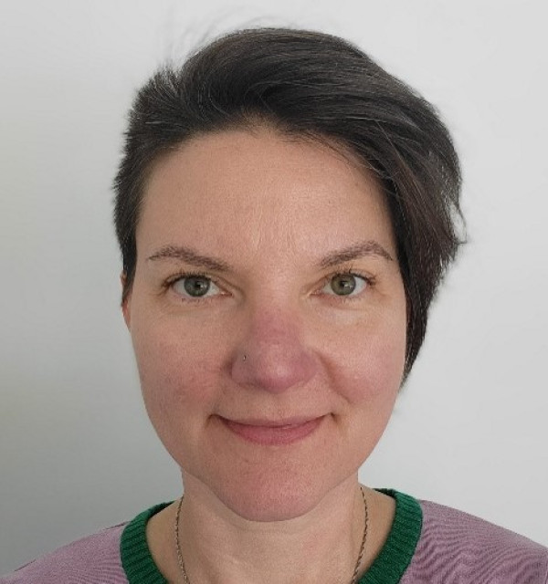 Employee profile for Lisa Jean Watson