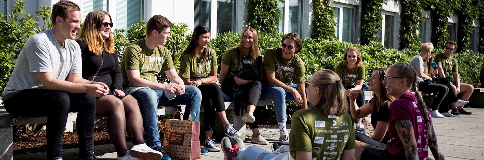 Semesterstart, faddergruppe på campus Ullandhaug