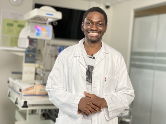 Simeon Vyizigiro, datateknologistudent