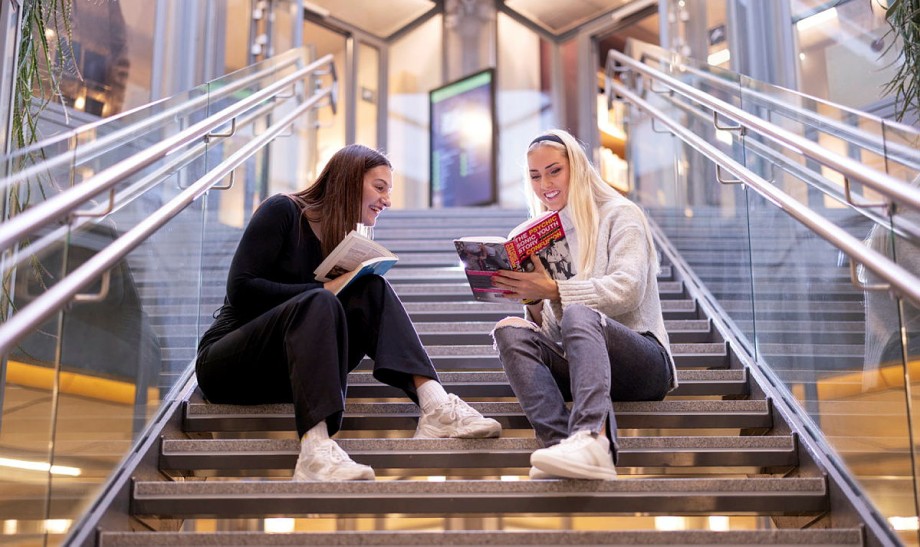 Studenter i Stavanger sentrum.