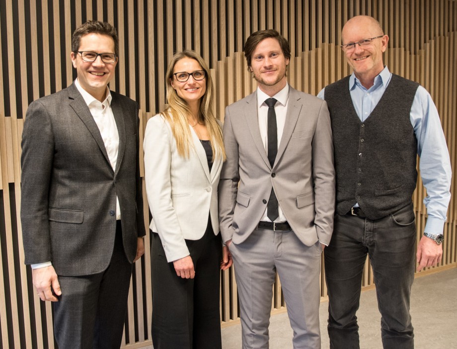 Tom Ryen, Kjersti Engan, Øyvind Meinich-Bache og Helge Myklebust (Laerdal).