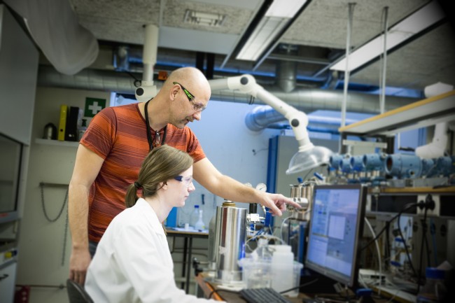 Illustrasjonsbilder til studieprogrammet Computational Engineering. Aksel Hiorth og Tonje Hovden. Foto: Mari Løvås