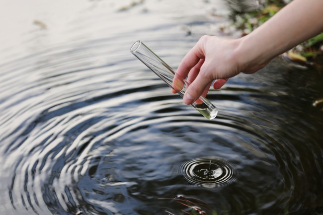 Vannkjemi. Foto: Shutterstock
