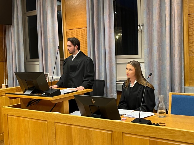 Studenter i tingretten